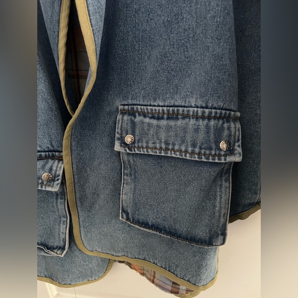 The western gold oversized denim jacket with plaid interior small/medium - Picture 8 of 13